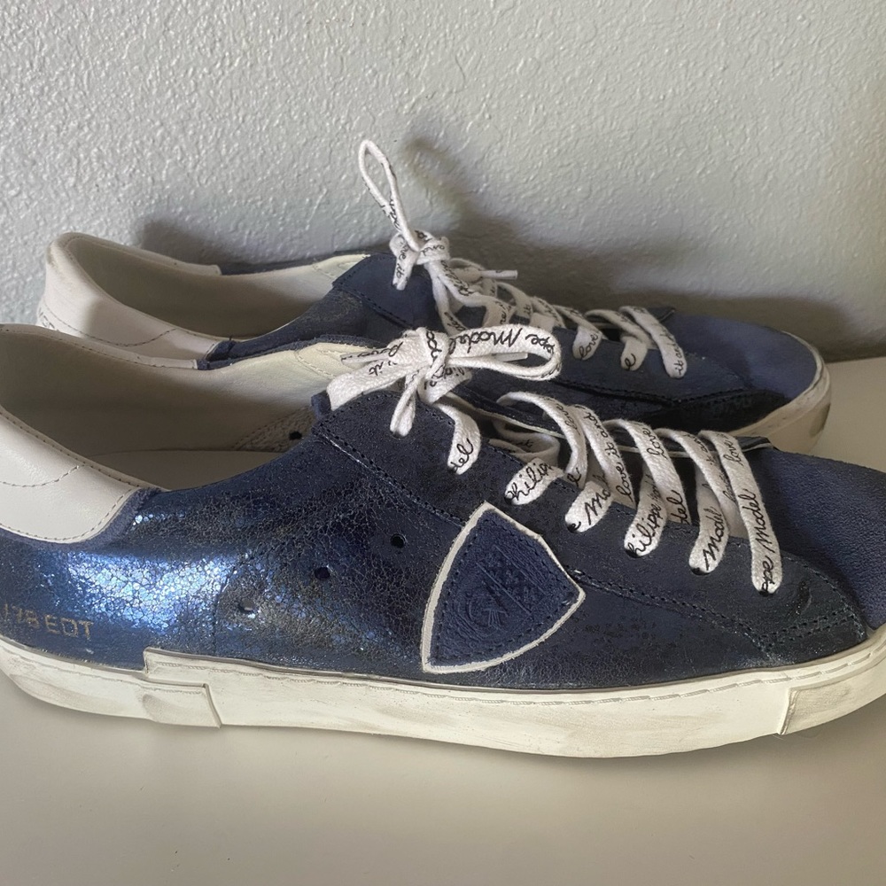 Phillipe model blue metallic sneakers